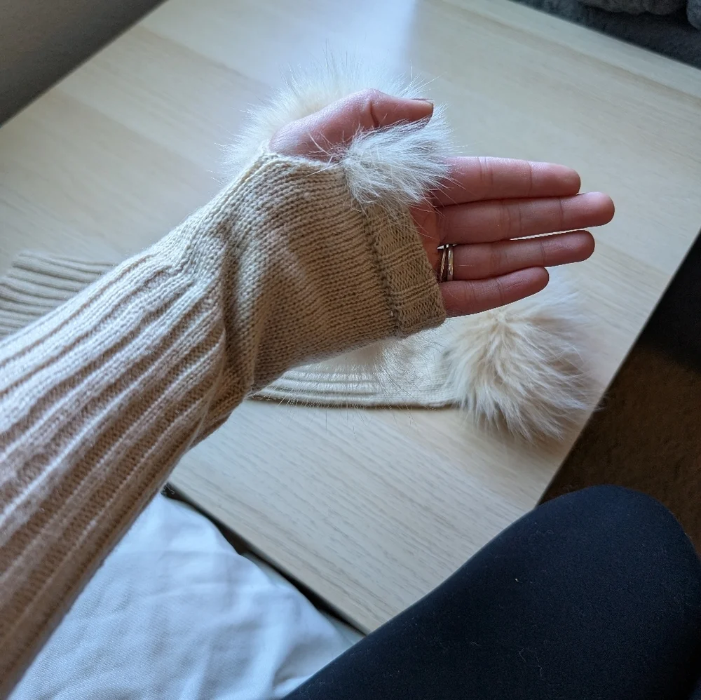 Genuine Fox Fur Fingerless Gloves NWT